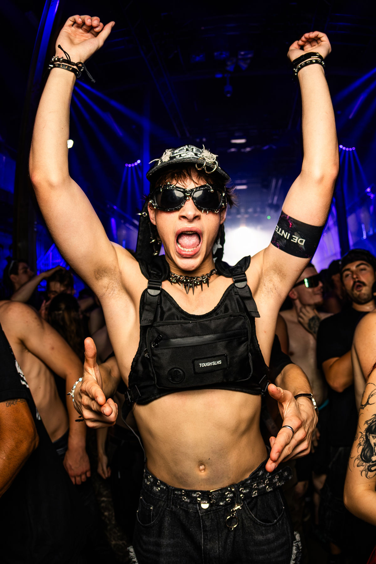 Loading... just a sec